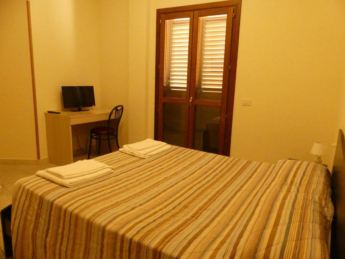 Hotel Beb 2000 Sassari Exteriér fotografie